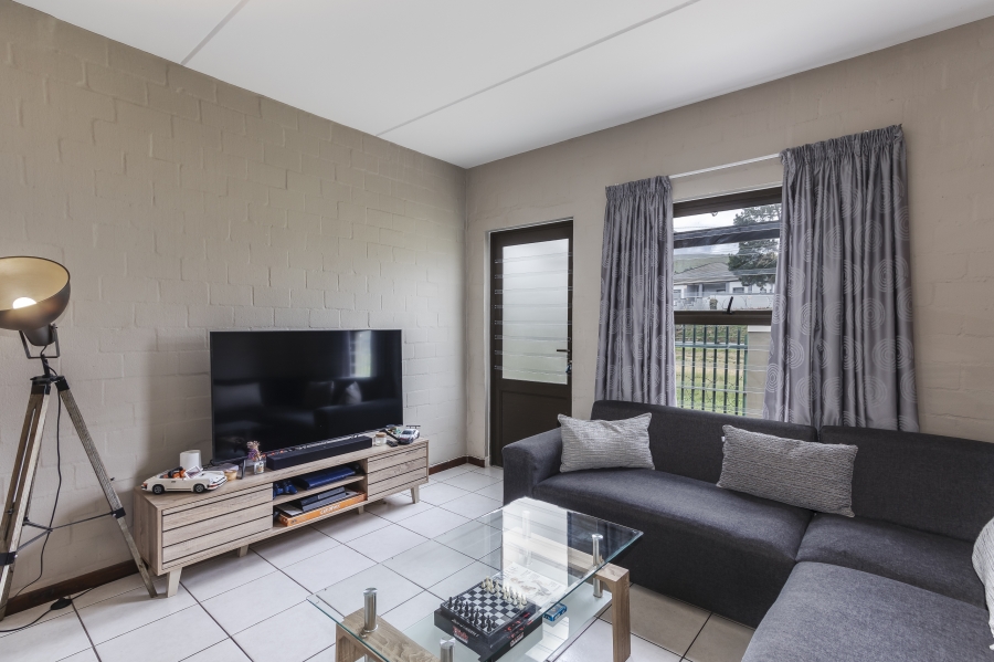 2 Bedroom Property for Sale in Klein Welgevonden Western Cape